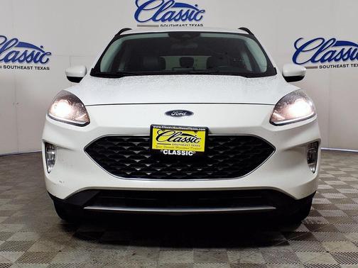 White 2021 Ford Escape SEL