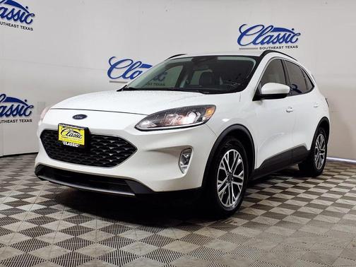 White 2021 Ford Escape SEL