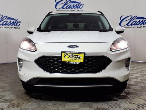 White 2021 Ford Escape SEL