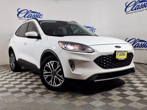 White 2021 Ford Escape SEL