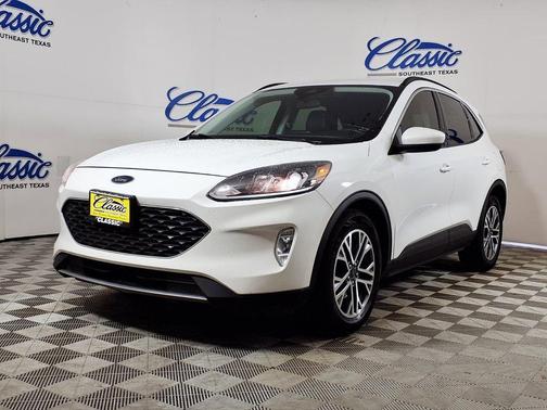 White 2021 Ford Escape SEL