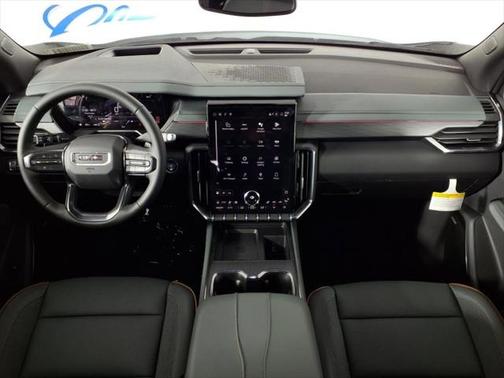 2025 GMC Acadia AWD AT4