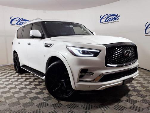 White 2019 INFINITI QX80 Luxe
