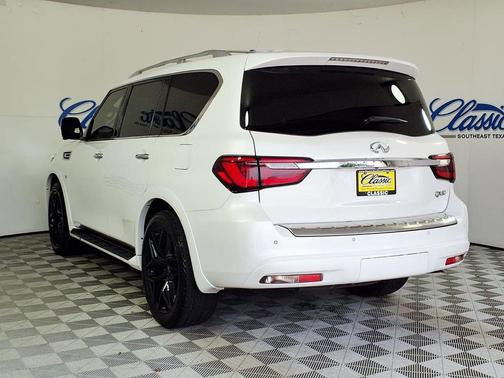 White 2019 INFINITI QX80 Luxe