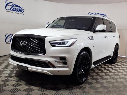 White 2019 INFINITI QX80 Luxe