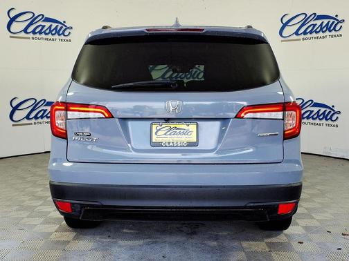 Gray 2022 Honda Pilot 2WD Special Edition