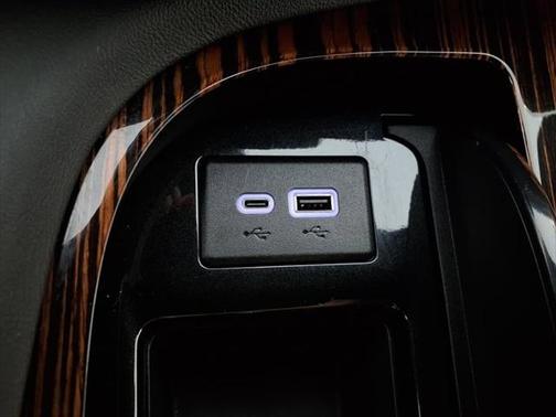 2024 Cadillac Escalade ESV Luxury