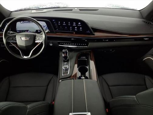 2024 Cadillac Escalade ESV Luxury