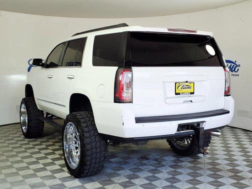 White 2016 GMC Yukon SLE