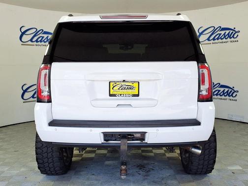 White 2016 GMC Yukon SLE