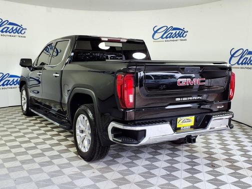 Black 2021 GMC Sierra 1500 SLT