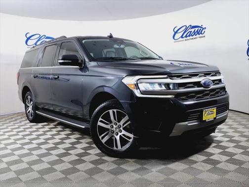 2022 Ford Expedition Max XLT