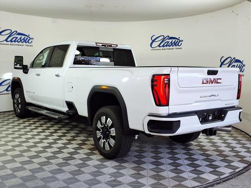 2026 GMC Sierra 3500 Denali