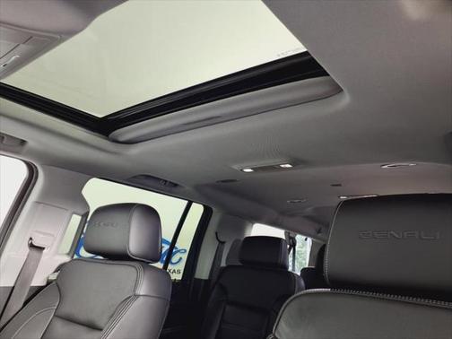 2020 GMC Yukon XL Denali