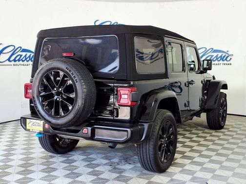 Black Clearcoat 2024 Jeep Wrangler 4xe Sahara
