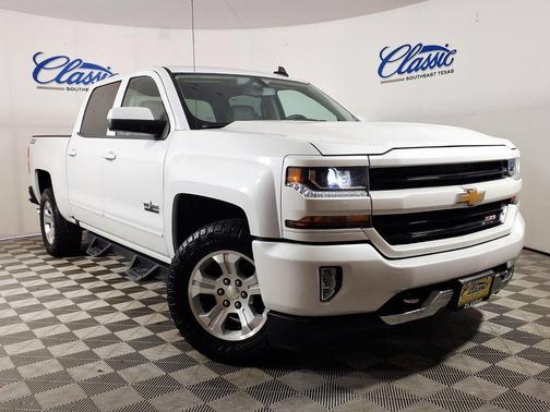 White 2018 Chevrolet Silverado 1500 2LT