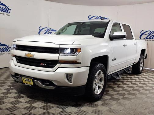 White 2018 Chevrolet Silverado 1500 2LT