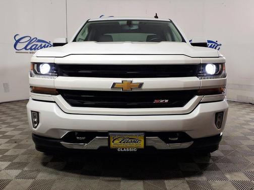 White 2018 Chevrolet Silverado 1500 2LT