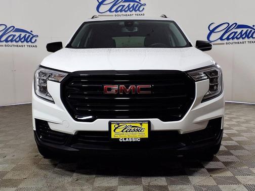 White 2024 GMC Terrain SLE
