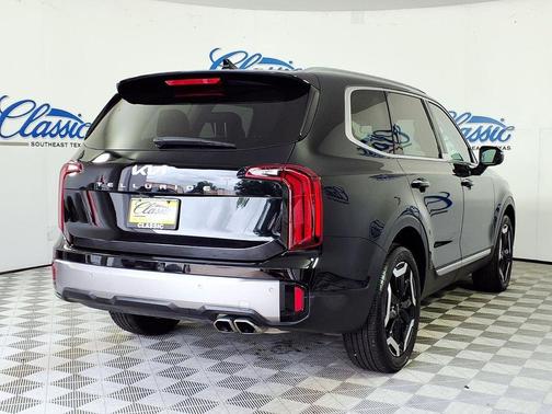 Black 2025 Kia Telluride S