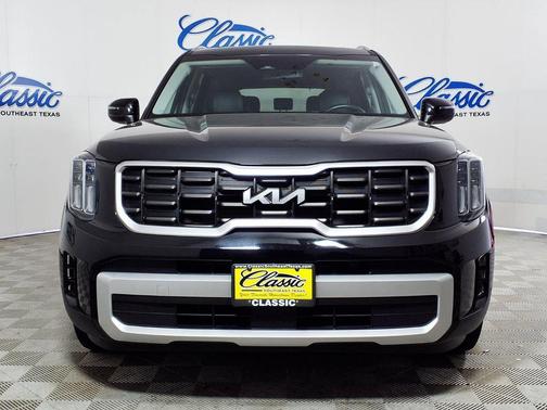 Black 2025 Kia Telluride S