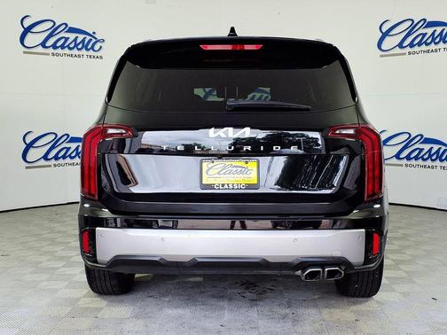 Black 2025 Kia Telluride S