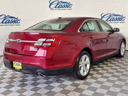 2014 Ford Taurus SEL