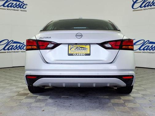 Silver 2025 Nissan Altima SV FWD