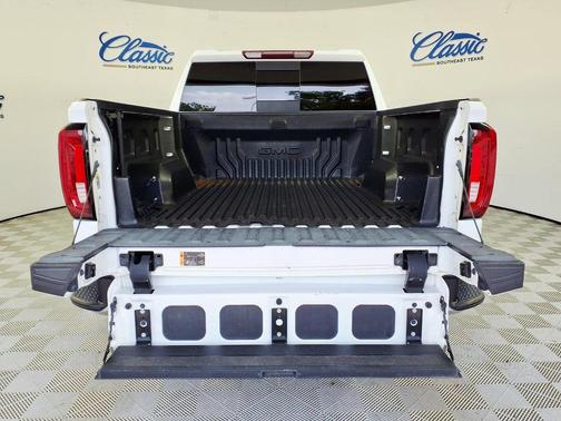 White 2021 GMC Sierra 1500 SLT