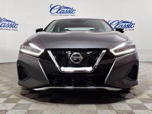 2022 Nissan Maxima SV Xtronic CVT
