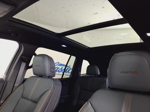 2025 GMC Acadia AWD AT4