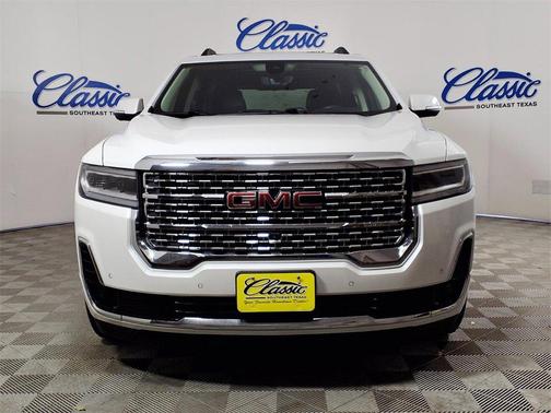 2022 GMC Acadia Denali