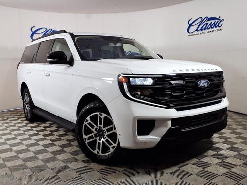 White 2025 Ford Expedition Active