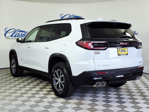 2026 GMC Acadia AWD AT4