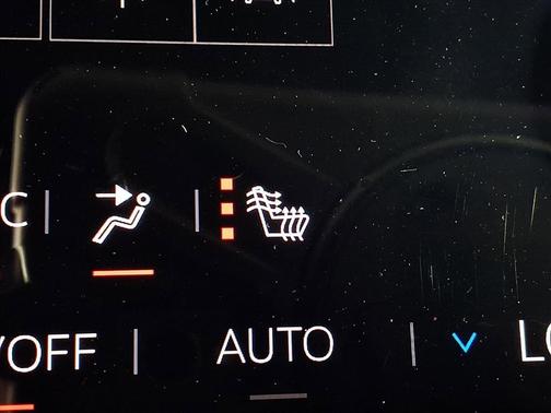 2026 GMC Acadia AWD AT4