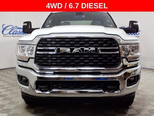 White 2024 RAM 2500 Big Horn Crew Cab 4x4 6'4' Box