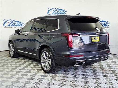 2023 Cadillac XT6 Premium Luxury FWD