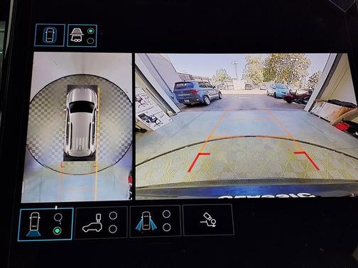 2026 GMC Acadia AWD AT4