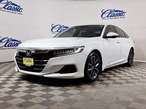 White 2022 Honda Accord EX-L 1.5T