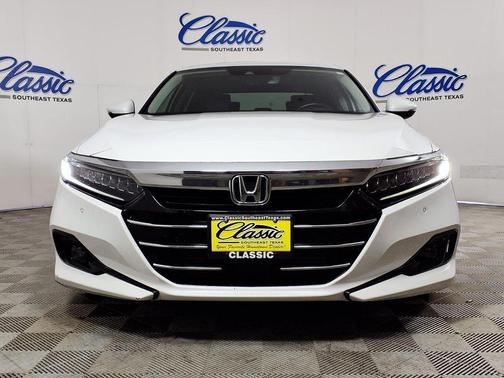 White 2022 Honda Accord EX-L 1.5T