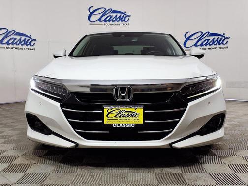 White 2022 Honda Accord EX-L 1.5T