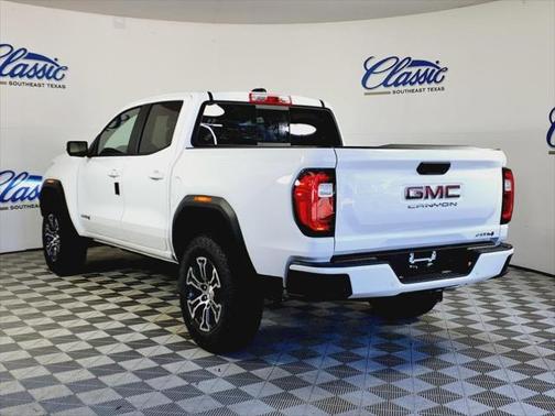 2025 GMC Canyon Base