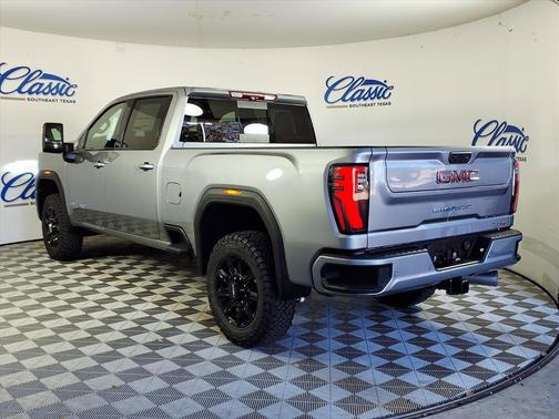 2026 GMC Sierra 2500 AT4