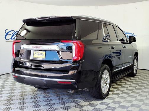 Black 2021 GMC Yukon SLT