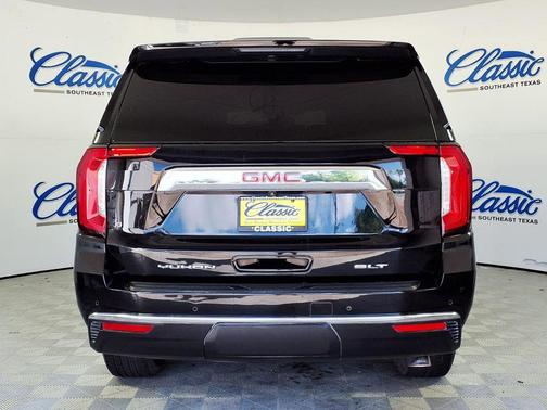 Black 2021 GMC Yukon SLT