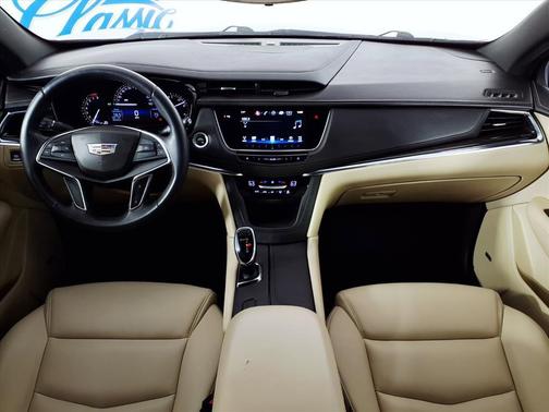 2017 Cadillac XT5 Base