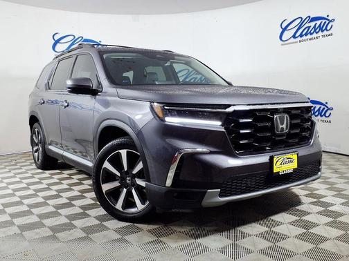 Gray 2023 Honda Pilot AWD Elite
