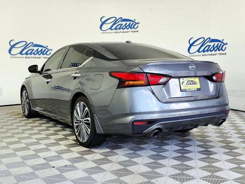 Gray 2024 Nissan Altima 2.5 SL