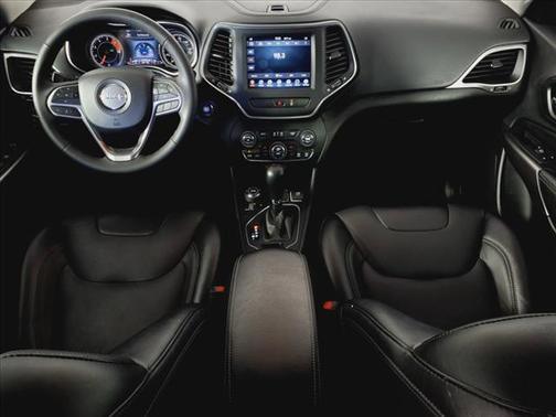 2022 Jeep Cherokee Latitude Lux
