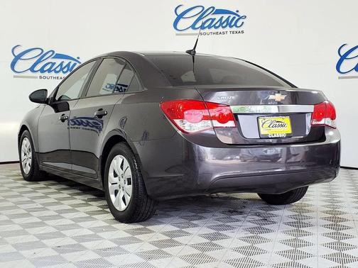 Gray 2014 Chevrolet Cruze LS
